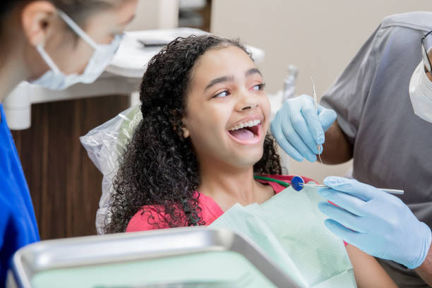 Best Orthodontic Emergency Dentist in Hartford, MI